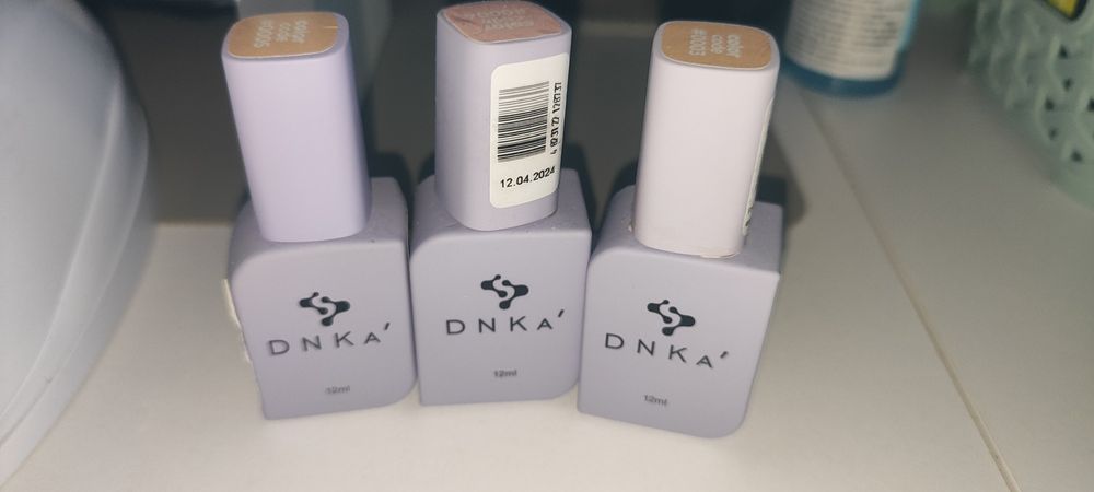 Лаки для ногтей  DNKA