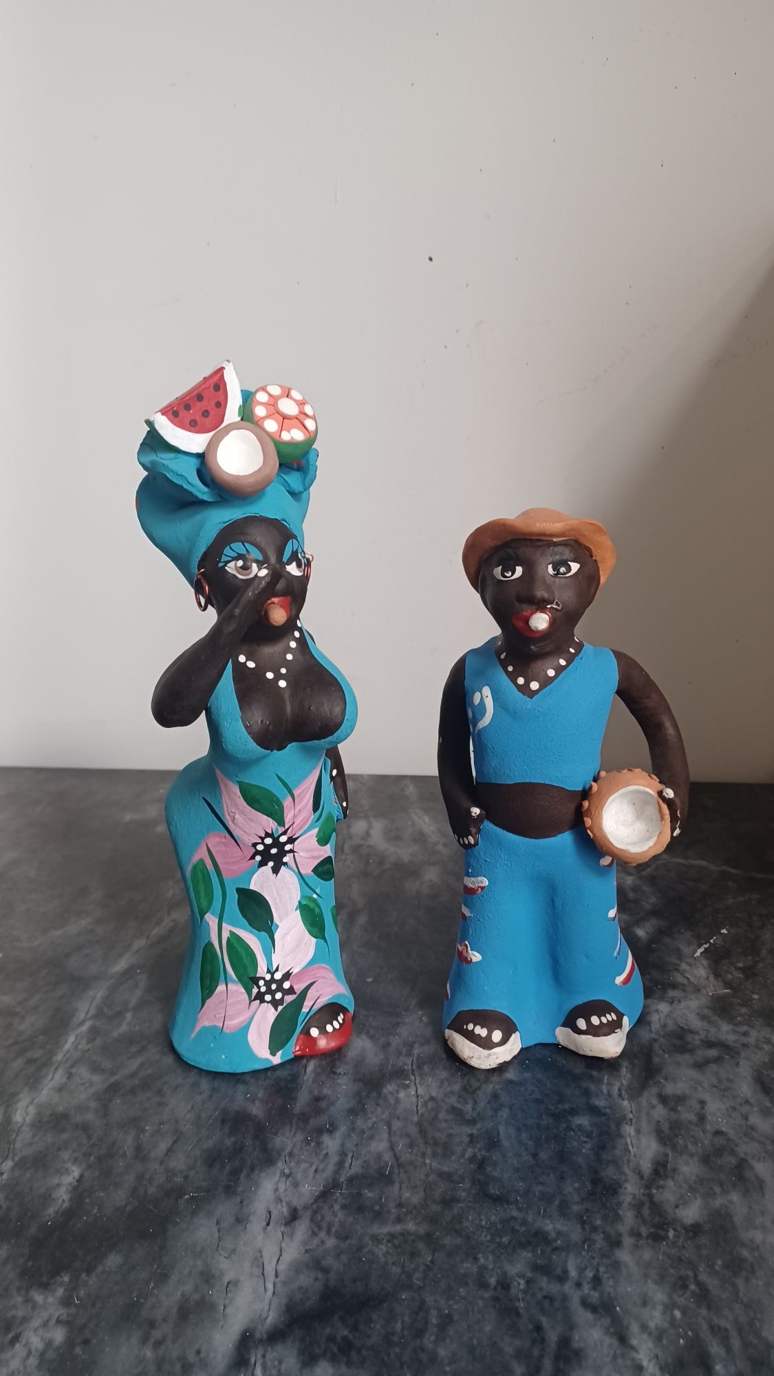 Figuras em barro (casal)