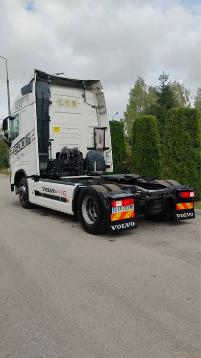 Ciągnik siodłowy volvo 204 rok