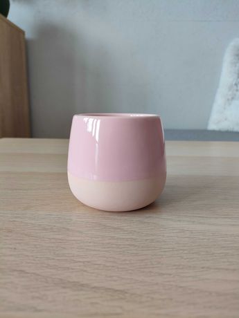 Różowa, ceramiczna osłonka na sukulenty, IKEA, średnica 6,5cm