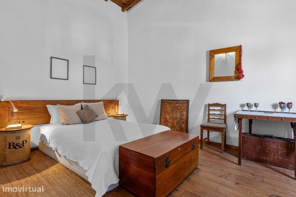 Moradia T4 com pátio exterior à venda no coração do Alvito, Alentejo