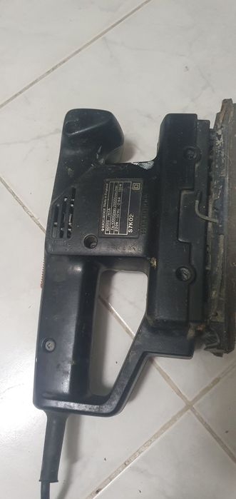 Lixadora Black &Dacker BD170-90x187mm