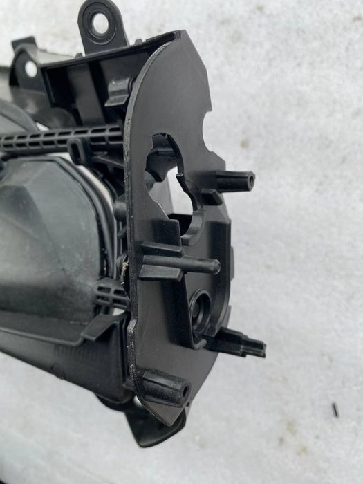 Porsche taycan жалюзі переднього бампера