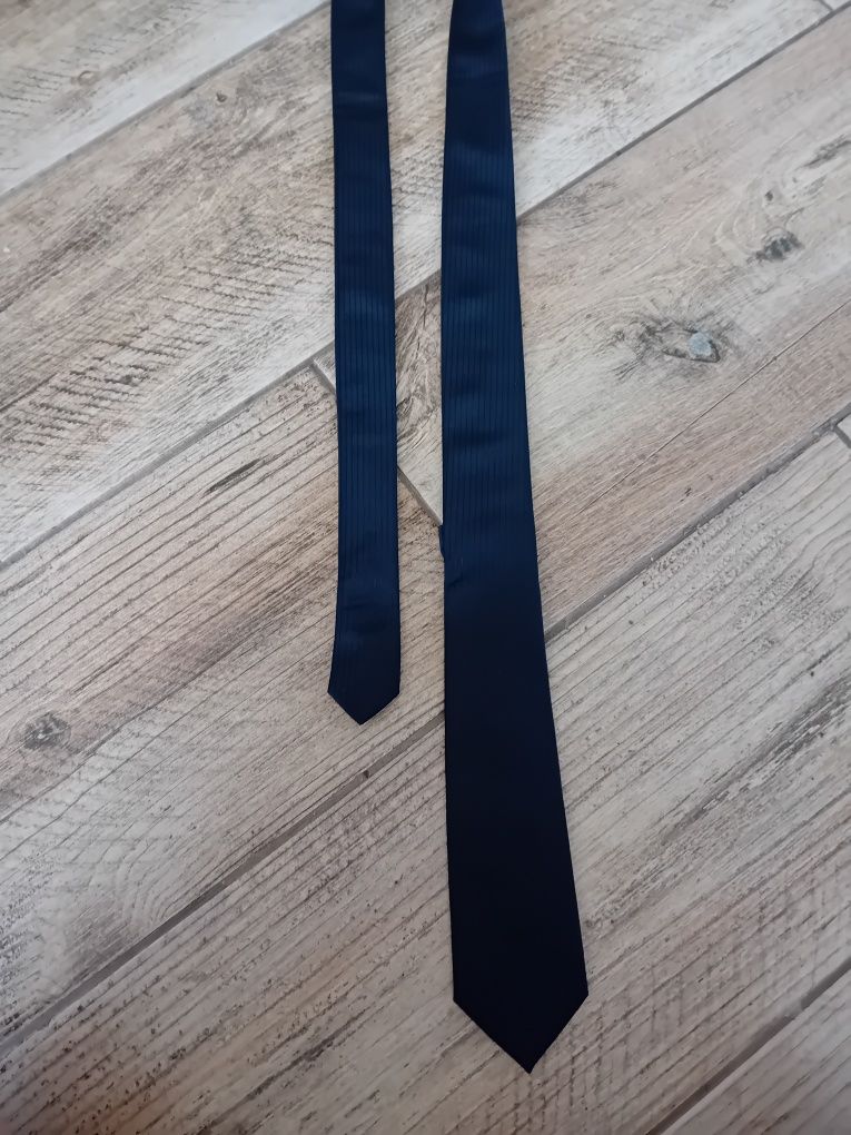 Elegancki świetny krawat męski nowy