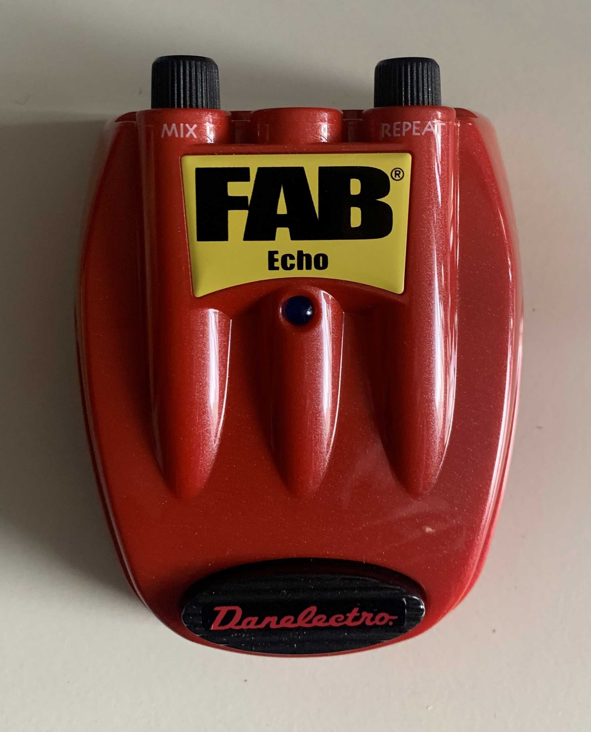 DANELECTRO FAB ECHO Delay efekt do gitary basu