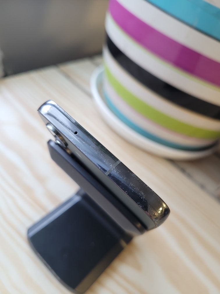 Samsung S23 8/128