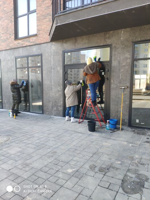 Клінінг . Усі види прибирання будь-якого приміщення .