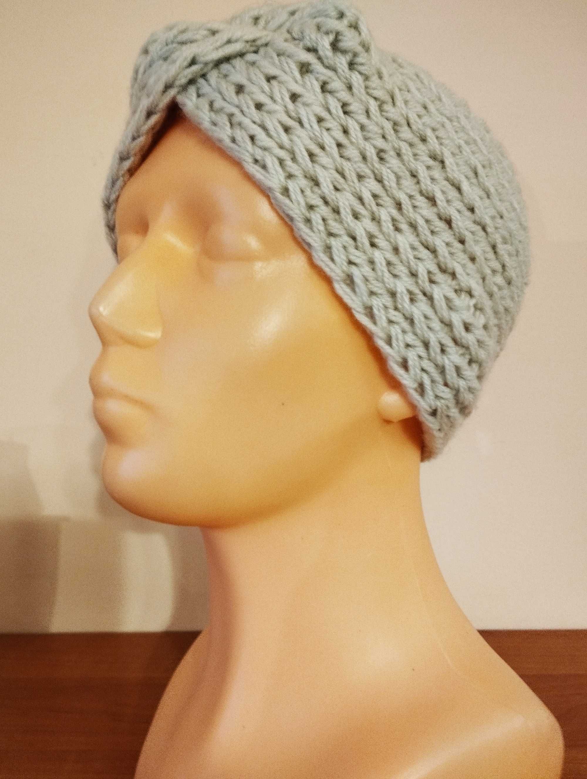 Szeroka, wełniana opaska na głowę; turban; rękodzieło
