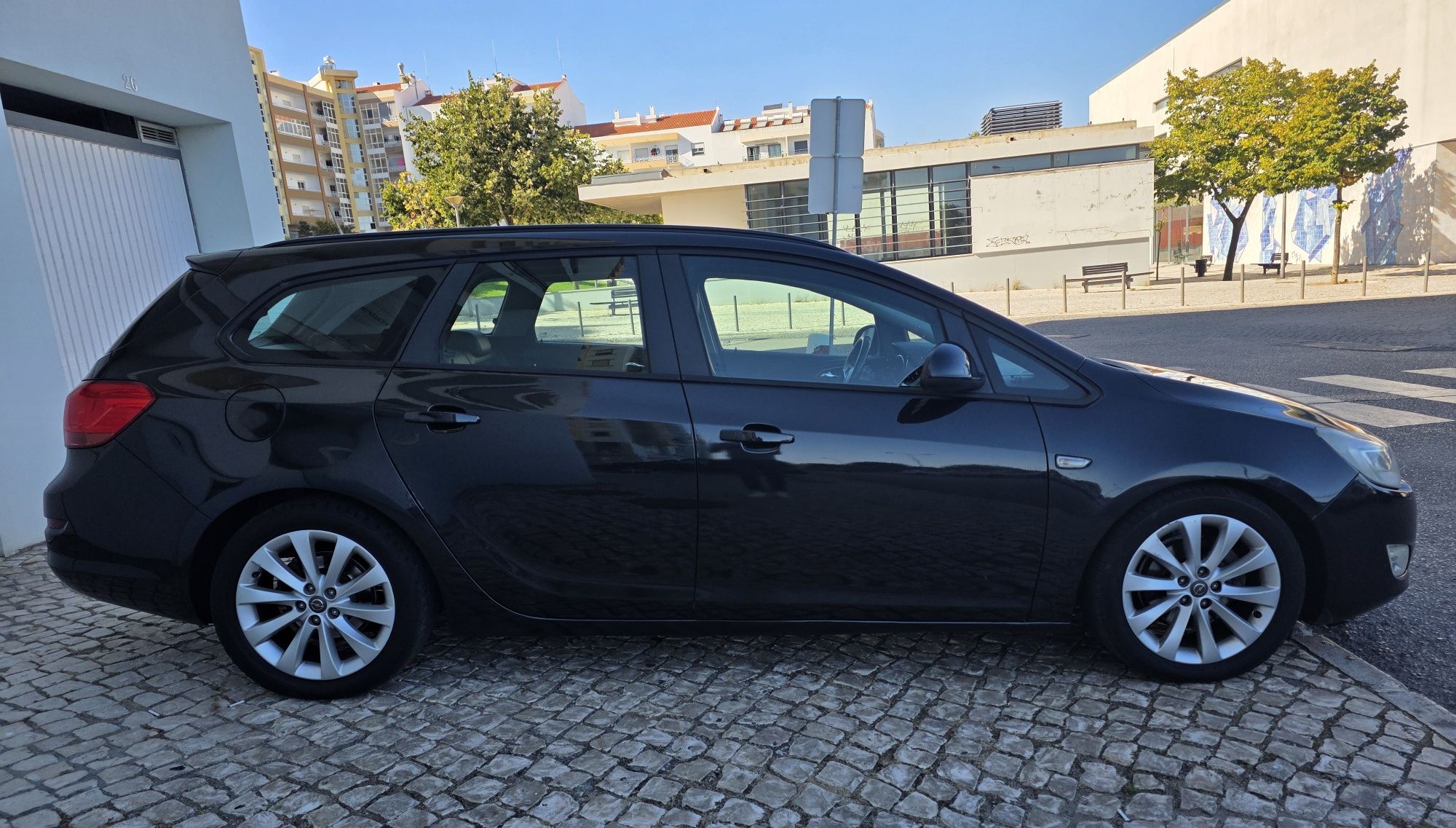 Opel Astra Sport Tourer - Diesel - Cosmo - 2012