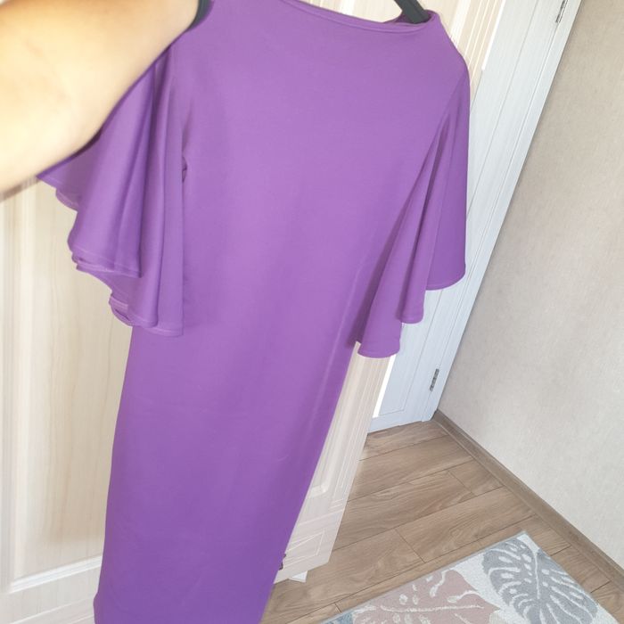 Сукня, одягнена 1 раз,  нова