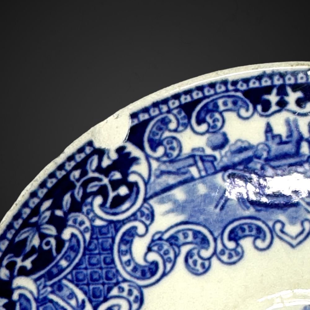 Talerzyki spodki ceramika petrus regouts maastricht B031210