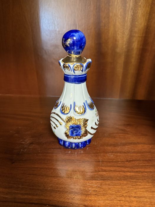 Conjunto de bule e prato