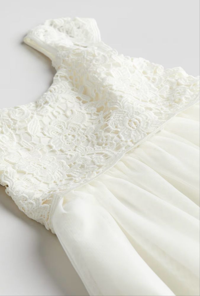 Sukienka H&M r.110 na wesele, chrzciny ecru