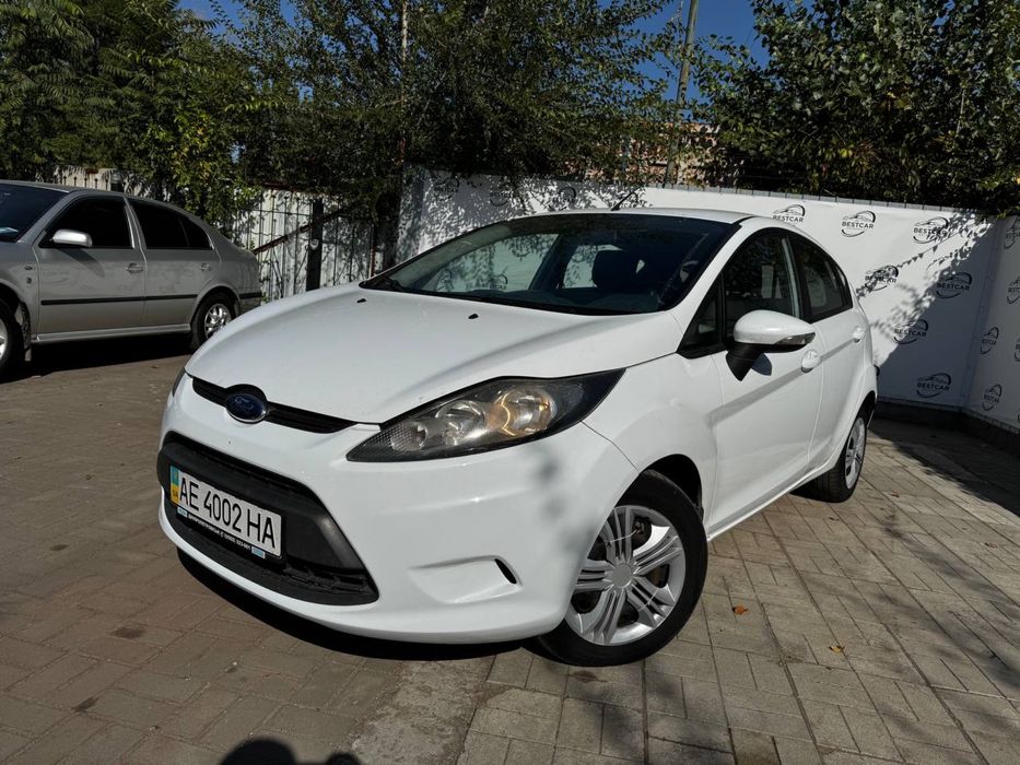 Продам Ford Fiesta 2011г., 1.4 бензин, автомат, 1 хозяин. Обмен,Лизинг