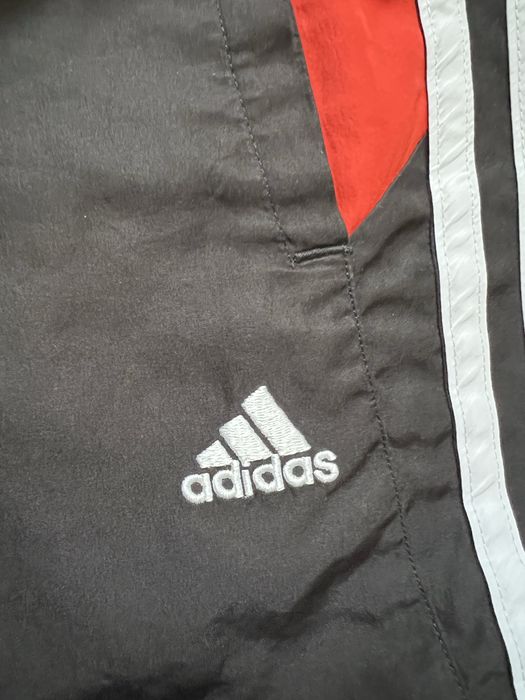 Шорти адідас оригінал розмір S-М(маломірний)