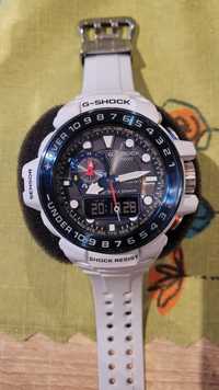 Casio G-SHOCK GWN-1000B-1BER plus dodatkowe ubranka