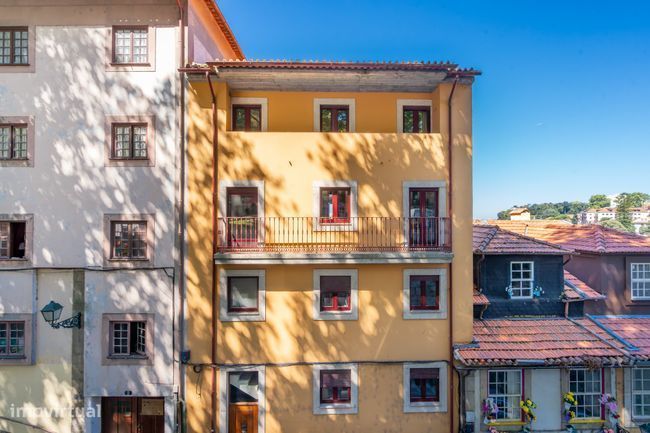 Apartamento T3 Triplex à venda no Porto
