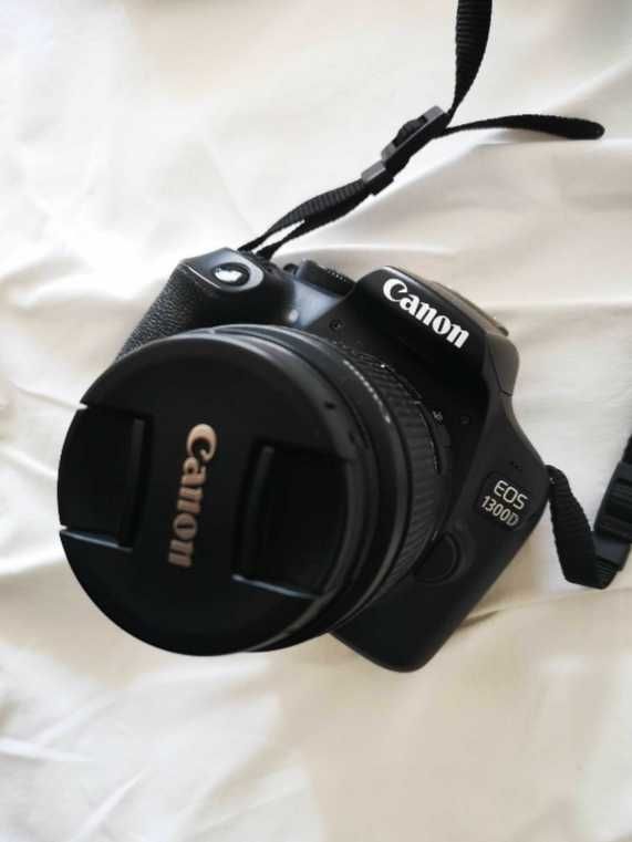 Câmara fotográfica Canon 1300D