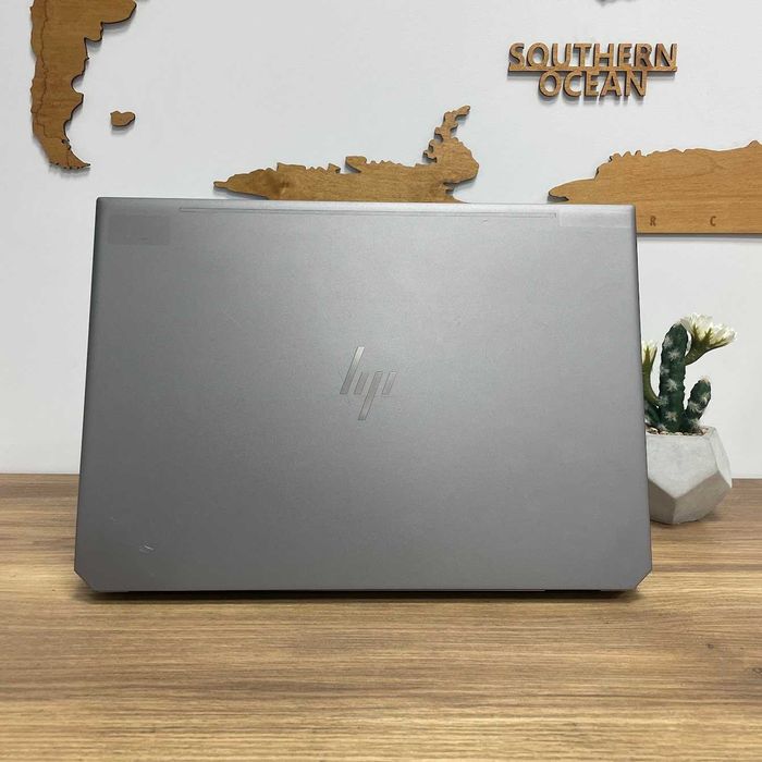 HP ZBook Studio G5 i7-9750H 16 GB 512 GB P1000 Mobile Klasa A-