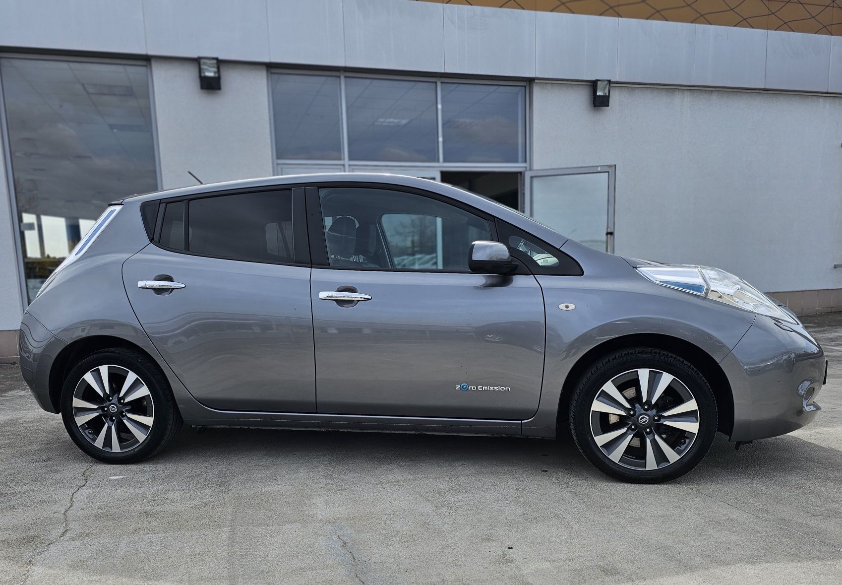 Nissan leaf 2014