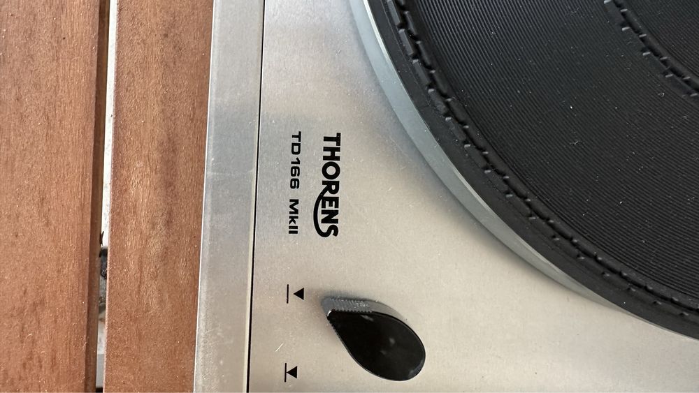 Gira discos THORENS TD 166 MKII