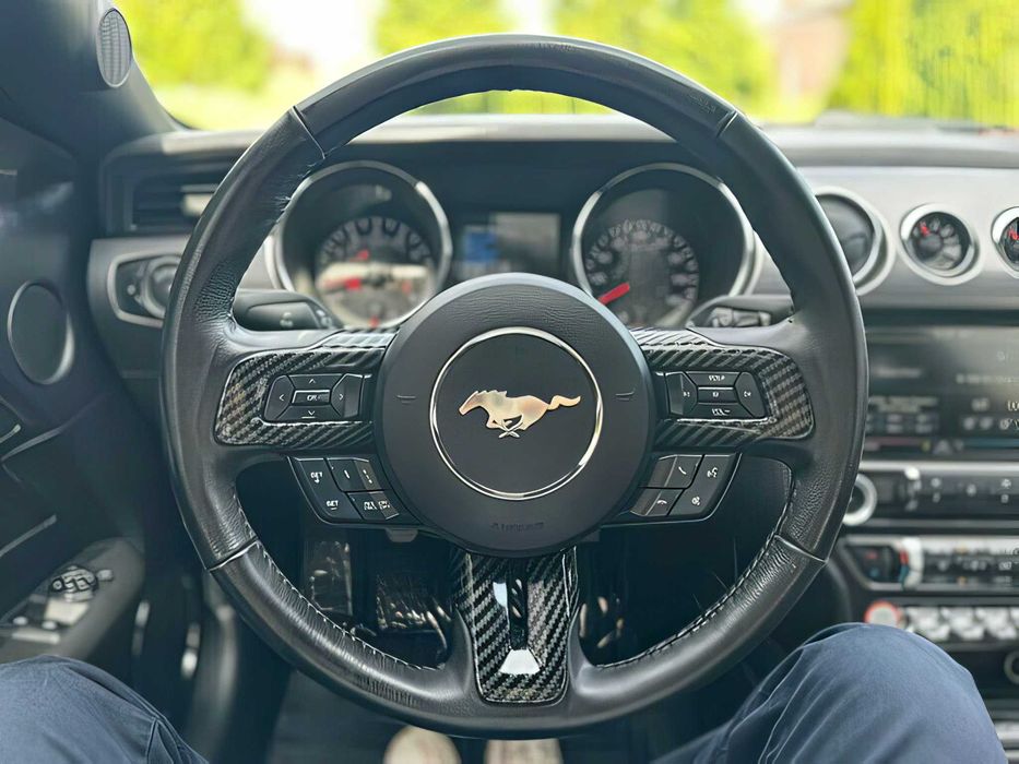 Ford Mustang GT      2015