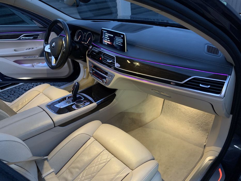 Автомобіль Bmw 750l xd G12