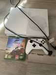 Xbox one s.