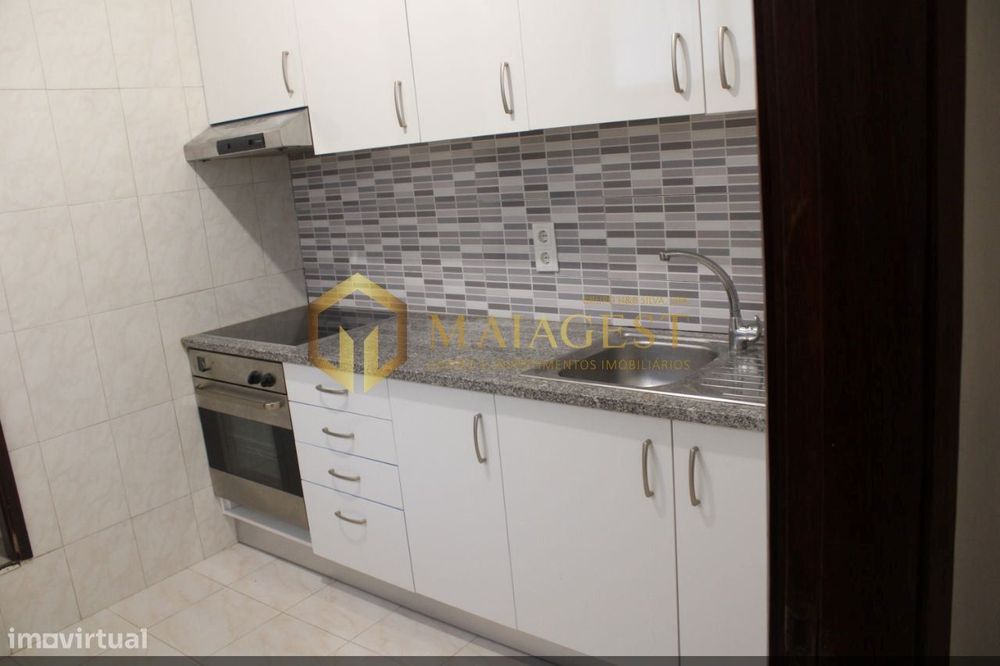 Apartamento T1+1 Duplex Renovado em Excelente Localização