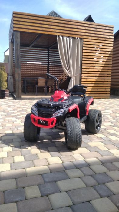 Дитячий квадроцикл
