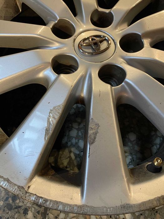 Jantes originais Toyota Auris 2007 (x4)