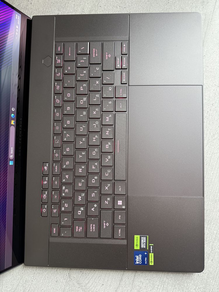 Zephyrus G16 OLED 240HZ 2.5K, Ultra 9, RTX 4070, 16GB RAM, SSD 1TB