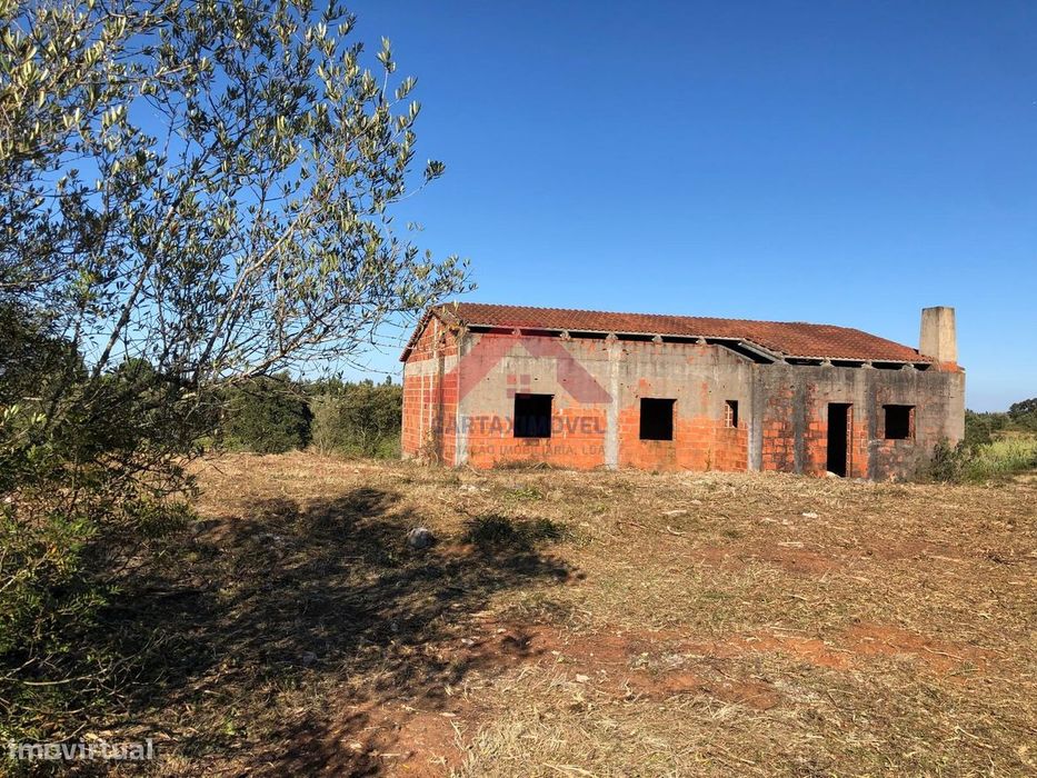 Moradia para Restaurar T3 Venda em Almoster,Santarém
