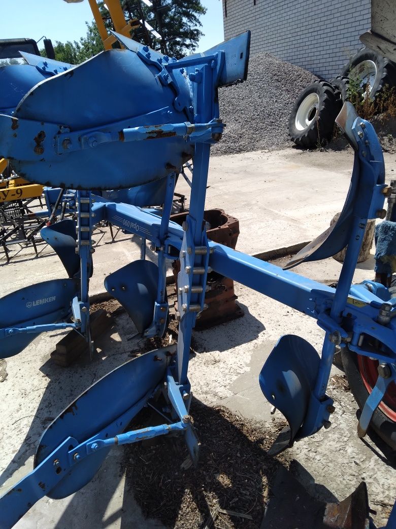 Плуг Лемкен 3х корп Lemken Opal 090 2023 стан НОВОГО
