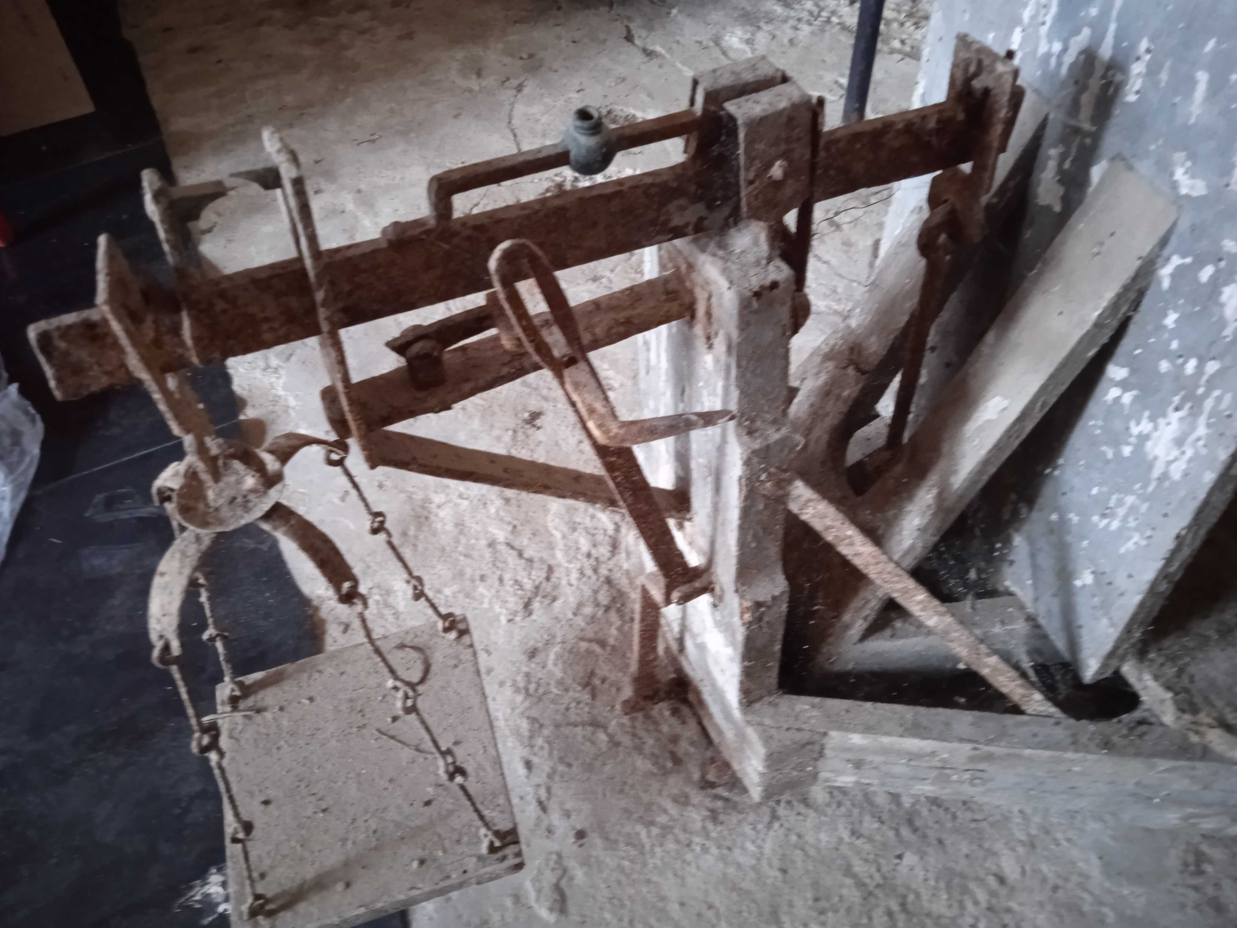 Balança decimal muito antiga, para restauro