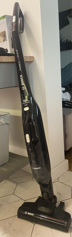 Odkurzacz pionowy Bosch BCHF216B 2w1 Readyy’y 16V
