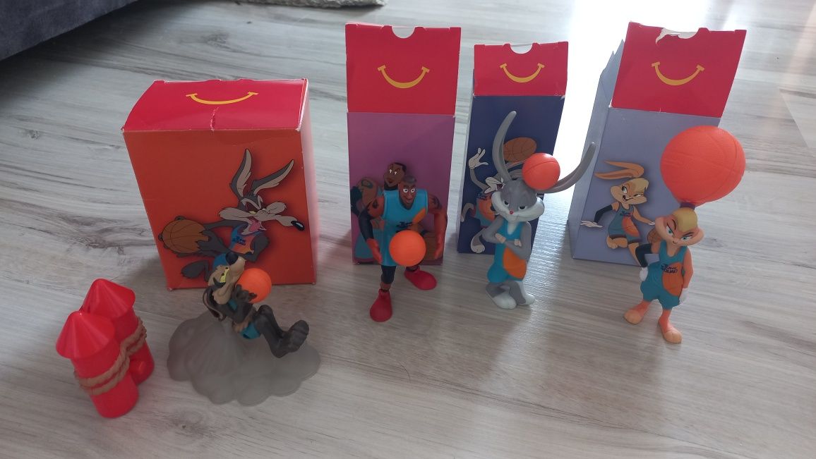 Figurki 4szt jordan looney tunes kosmiczny mecz McDonald