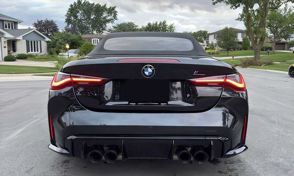 BMW M4      2022