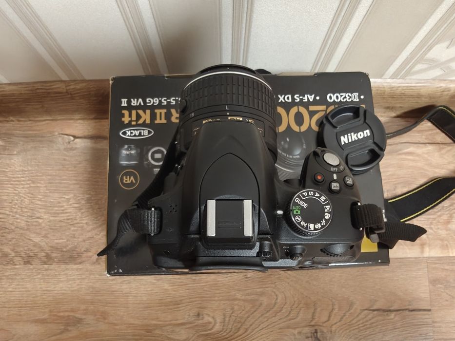 Фотокамера Nikon D3200 AF-S DX NIKKOR 18-55mm f/3.5-5.6G VR 2. + Сумка