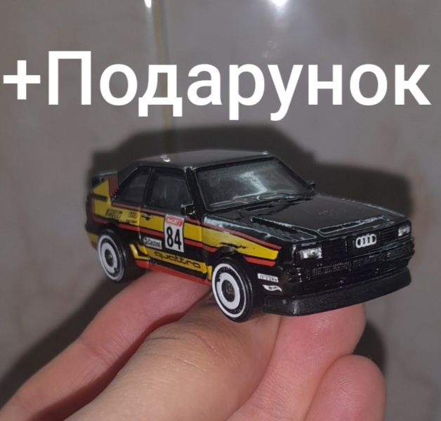 Продам машинки Hotwheels+подарунок