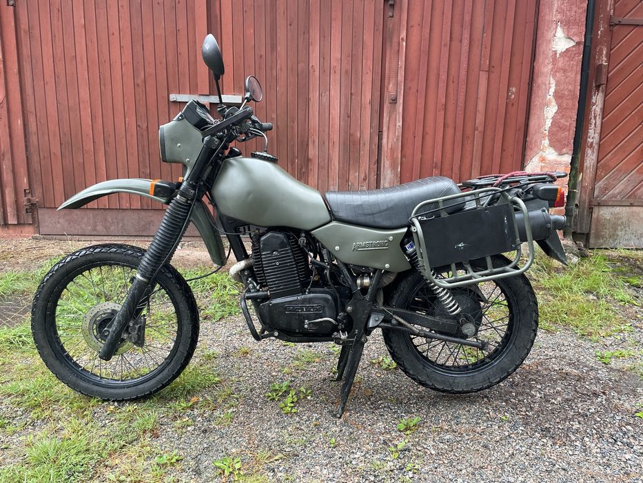 Armstrong MT 500 z 1984 roku