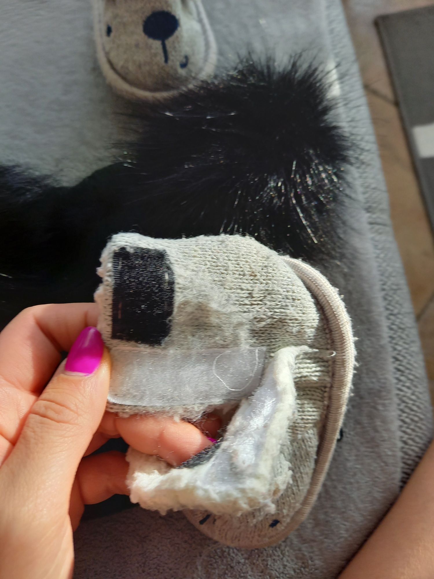 Czapka czarna granatowa do roku buciki misie komplet