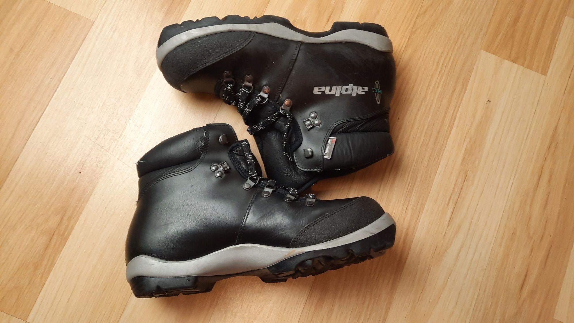 Buty na narty biegowe NNN BC Alpina r. 40 BackCountry