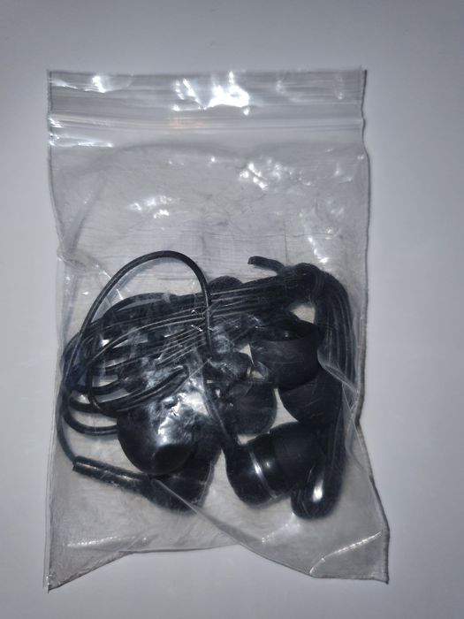 Zestaw 2 0ar słuchawek dousznych kabel