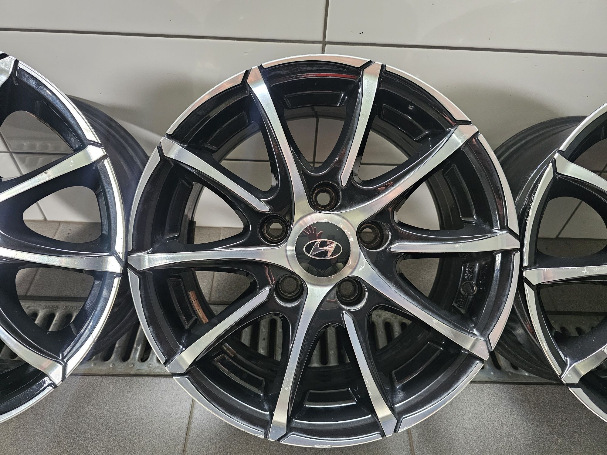 BI KOLOR 15 5x114,3 Hyundai I30 i20 ix20 Kia Ceed Venga