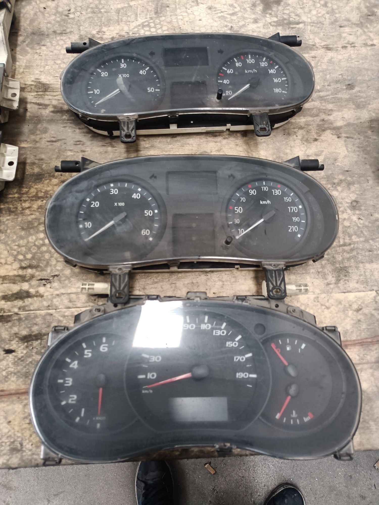Conta quilómetros Renault master