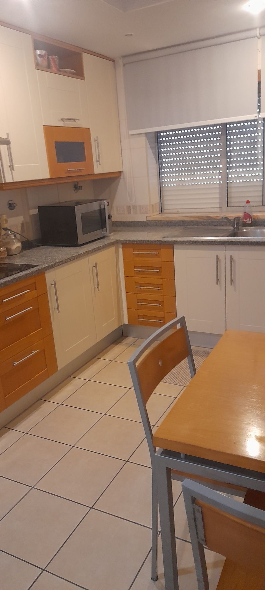 Arrendo quarto individual em Ap T3 em condeixa, centro