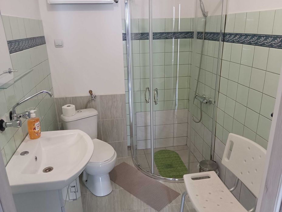 Noclegi, pokoje do wynajęcia, kwatery pracownicze F/V
