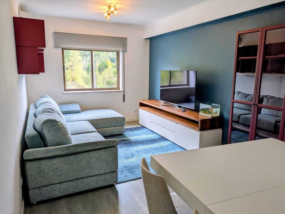 Apartamento T2 de 80m2 e garagem fechada em Coimbra