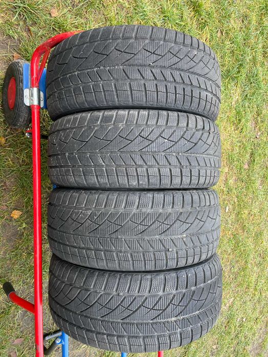 Okazja opony zimowe 225/45R17 RoadX RXFROST WU01 z 2025r.